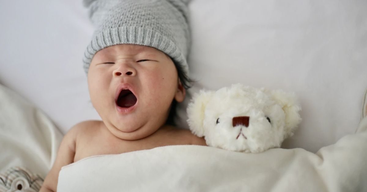 1-books-about-baby-sleep-yawn-6713582