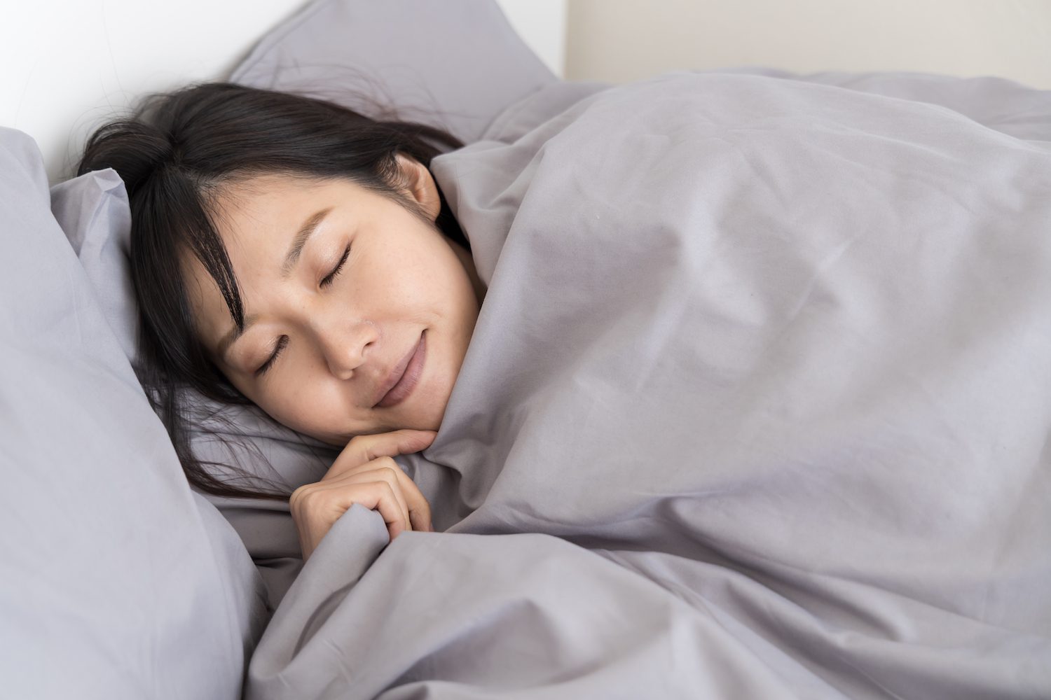 how-to-get-more-restful-sleep-9-tips-and-tricks